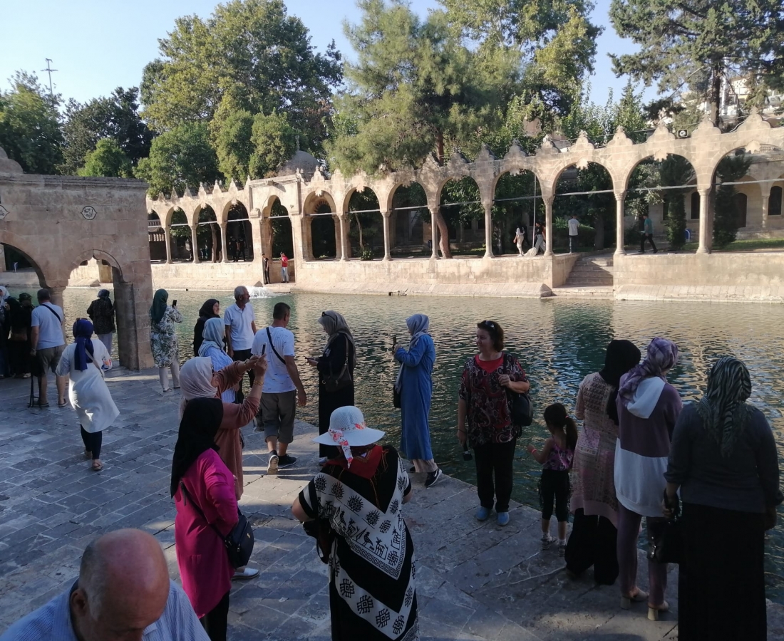 Çubukçu Turizm, Hac & Umre Turları ve Kültür turlarında yıllardır sizlere hizmet vermektedir.